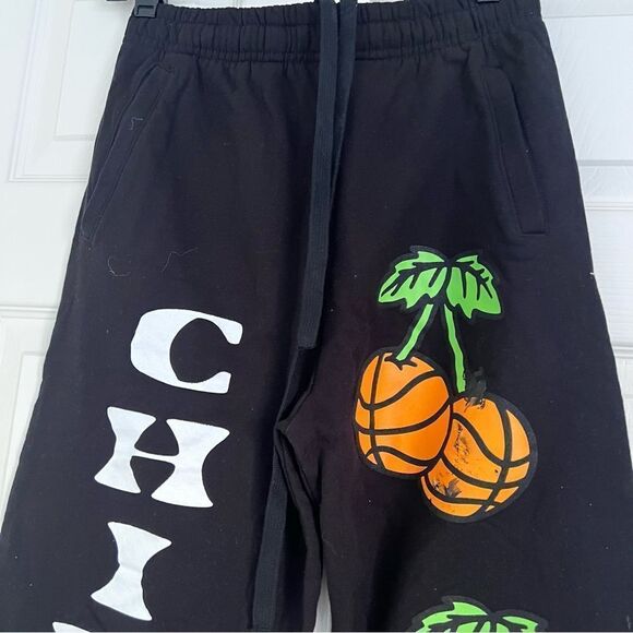 Chinatown Market Keeping The Game Fresh Sweatpants Small Black NEW - flawed - Picture 3 of 6